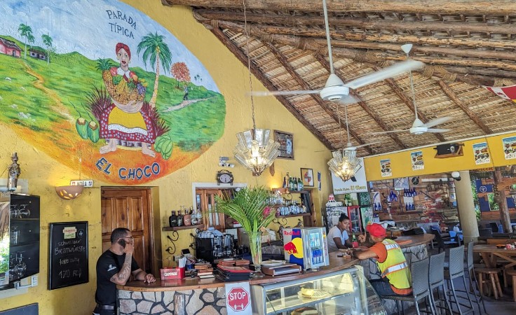 DomRep - Schwyzer Hüttengourmet - „Parada Tipico - El Choco“